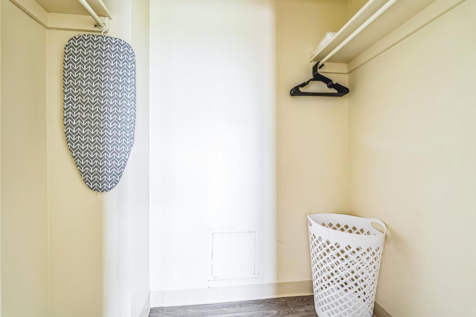 Legacy At Imperial Village 712 I 1 Bed 1 Bath