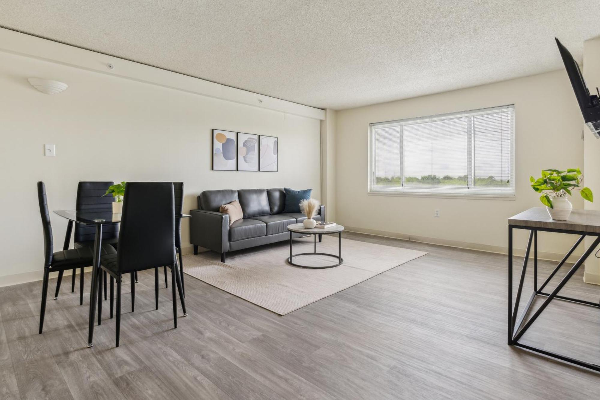 Legacy At Imperial Village 712 I 1 Bed 1 Bath *
